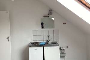 Freies 1-Zimmer-Appartement mit Gemeinschaftsbad – Mandelslohstraße 2, 30419 Herrenhausen, Hannover – Vorschaubild 2