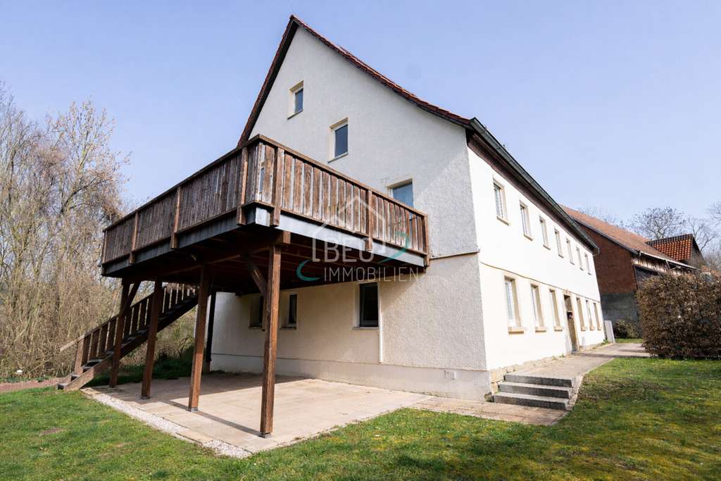 Immobilie in Neuenstein - Großzügiges Zweifamilienhaus mit Scheune, Nebengebäuden und weitläufigem Grundstück - Bild 0