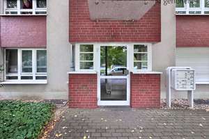 SONNIGE TERRASSE - MIT FAHRSTUHL & TIEFGARAGEN-STELLPLATZ - ZUR ZEIT VERMIETET – Die vollständige Adresse der Immobilie erhältst du vom Anbieter., 12107 Mariendorf, Berlin – Vorschaubild 5