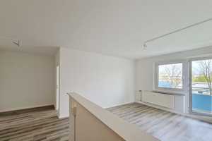 Familien-Wohn(t)raum - 4-Zimmer-Wohnung in Chemnitz - Morgenleite + 1.000 € Gutschein*! – Albert-Köhler-Straße 85, 9122 Chemnitz – Vorschaubild 2