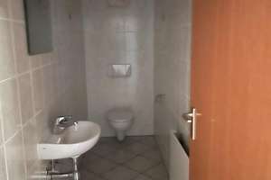 Ehemalige Zahnarztpraxis zu vermieten - Beste Lage in Zeulenroda – Schleizer Str. 8b, 7937 Zeulenroda-Triebes – Vorschaubild 5