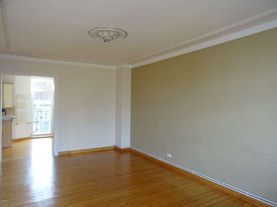 Wohnzimmer Blick zur Küche