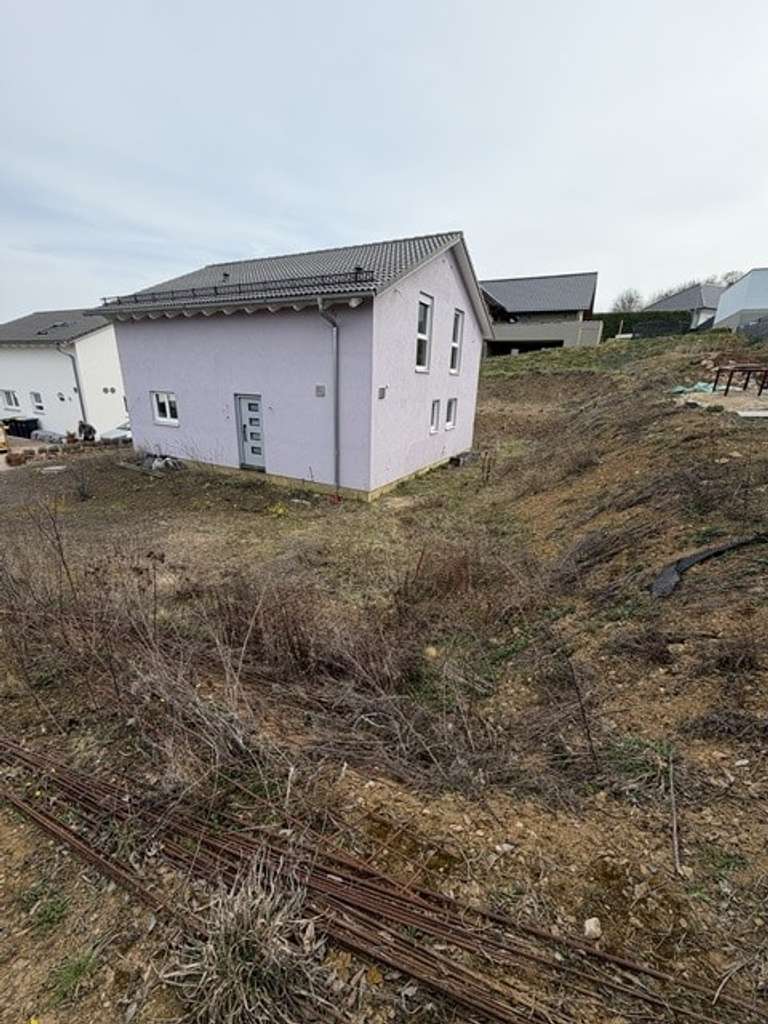 Immobilie in Blankenheim - * Im Auftrag der betreibenden Gläubigerin* Für den Erwerber provisionsfrei* Freistehendes Wohnhaus - Bild 4