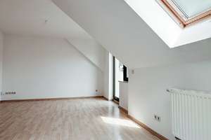 Großzügige Dachgeschoss-Wohnung mit Balkon – Schiersandstraße 19, 9116 Altendorf, Chemnitz – Vorschaubild 9