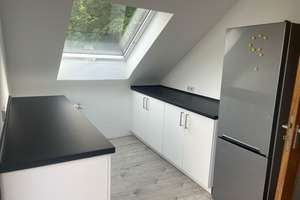 Gepflegte Dachgeschosswohnung mit schönem Ausblick, 2 Kellern und Duplexgarage. – Die vollständige Adresse der Immobilie erhältst du vom Anbieter., 70199 Südheim, Stuttgart – Vorschaubild 5