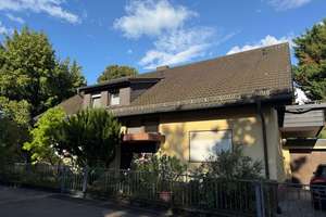 Geräumiges Dreifamilienhaus mit großem Garten in ruhiger Lage von Rohrbach