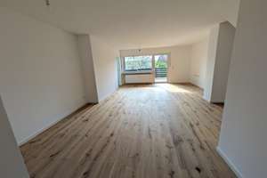Mehr Schalke geht nicht! Frisch renovierte 2-Zimmer-Wohnung ab sofort in Schalke, ca. 58 m² – Bierweg 62A, 45881 Gelsenkirchen – Vorschaubild 2