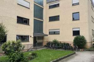 RESERVIERT!  Attraktives Apartment mit Balkon(möbliert)