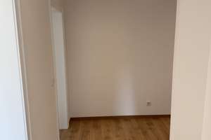 +++ Komplett sanierte 2-3 Zimmer Wohnung, tolles Tageslichtbad, Terrasse, Garten u.v. mehr ++++ – Wolfgangstr. 13, 42655 Solingen-Mitte, Solingen – Vorschaubild 18