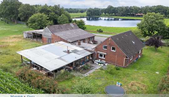 Bild von Sanierungsbedürftige Immobilie mit 4 WE in Apen mit über 5% Rendite im Außenbereich, Obj. 8776