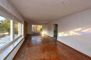 Alles in einem: Einfamilienhaus mit Garage und Halle - Nebengebäude - Halle mit Büro und Garage! – Angerweg 6, 37632 Holzminden (Kreis) – Vorschaubild 13