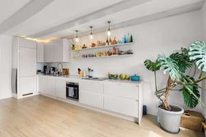 Exklusive Dachgeschosswohnung mit Kamin und großzügiger Sonnenterrasse – Die vollständige Adresse der Immobilie erhältst du vom Anbieter., 14050 Westend, Berlin – Vorschaubild 4