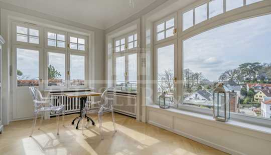 Bild von Rotklinkervilla am Hirschpark mit Elbblick