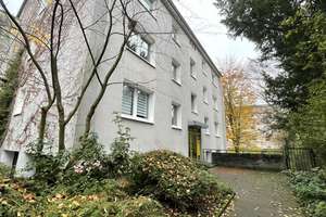 Düsseldorf- Wersten ! Vermietete 3,5- Raum ETW im Haus Schelbuscher Str. 5 ! Provisionsfrei !