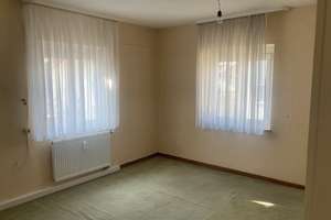 Jetzt die eigenen 4 Wände, 3-Familienhaus für Familie oder Kapitalanlage, stadtnahe u. ruhige Lage – Die vollständige Adresse der Immobilie erhältst du vom Anbieter., 72762 Reutlingen-Mitte, Reutlingen – Vorschaubild 6