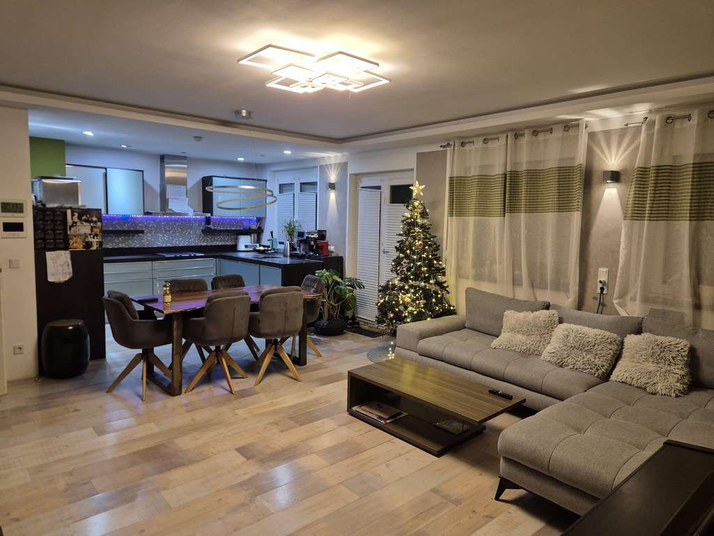 Immobilie in Winterbach - Modernes Wohnglück auf einer Ebene: Kernsanierter Bungalow mit High-End-Küche & Ausbaureserve - Bild 1