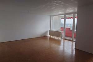 Wunderschöne  2 1/2 Zimmerwohnung mit Balkon und herrlicher Aussicht – Die vollständige Adresse der Immobilie erhältst du vom Anbieter., 42113 Uellendahl-Katernberg, Wuppertal – Vorschaubild 1