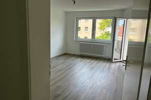 Stadtflair pur – sanierte 3 Zimmer Wohnung zu sofort bezugsfertig – Berliner Straße 116, 38226 Lebenstedt, Salzgitter – Vorschaubild 1