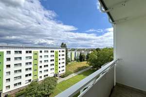 Genügend Platz zum Wohlfühlen! - Helle 4-Raumwohnung in Helbersdorf – Paul-Bertz-Straße 43, 9120 Helbersdorf, Chemnitz – Vorschaubild 4