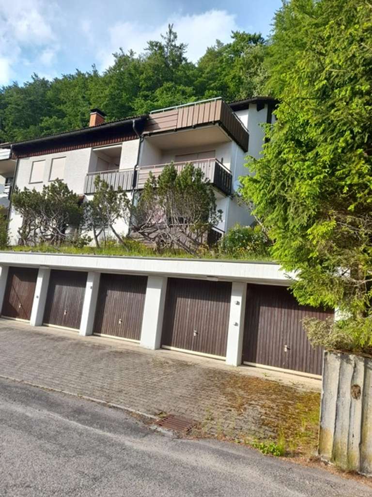 Immobilie in Todtnau - Wohnen mit Aussicht – attraktive Wohnung inklusive Garage - Bild 1