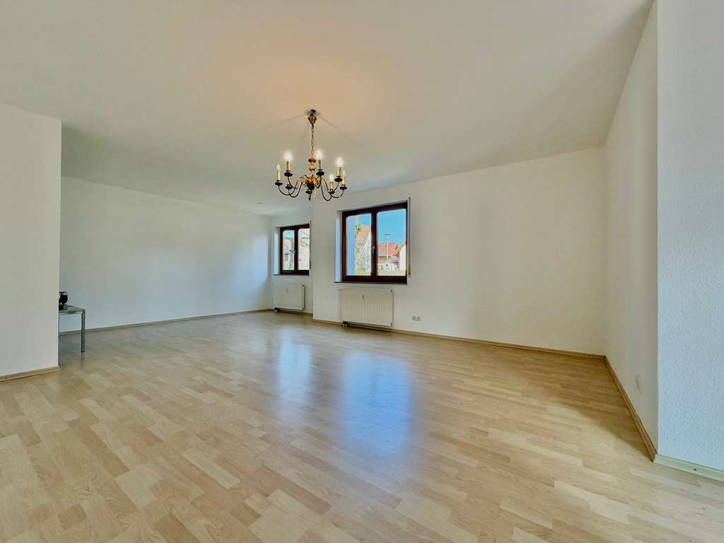 Immobilie in Freiamt - Helle 3-Zi.-Wohnung mit großem Gartenanteil, Wintergarten und Hobbyraum - Bild 3