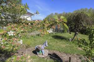Charmante Doppelhaushälfte mit traumhaftem Garten in ruhiger Lage von Berlin-Bohnsdorf – Die vollständige Adresse der Immobilie erhältst du vom Anbieter., 12526 Bohnsdorf, Berlin – Vorschaubild 4