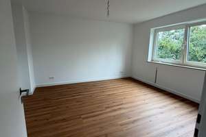 +++LICHTDURCHFLUTET UND RHEINBLICK +++ – Essenberger Str. 285, 47059 Neuenkamp, Duisburg – Vorschaubild 2