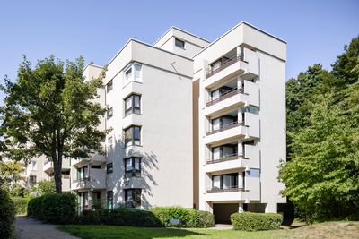 Großzügige 2-Zimmer Wohnung am Zollberg mit Balkon!