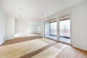 Sehr helle 3-Zimmer Wohnung mit Alpenblick, Einbauküche und Südloggia – Rosa-Kempf-Straße 17, 81248 München – Vorschaubild 5