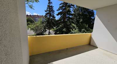 Renovierte 1-Zimmer-Wohnung mit Balkon und Stellplatz