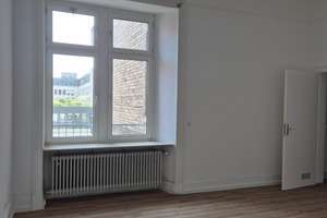 Schöne Altbauwohnung in Wiesbaden-Mitte nähe Bahnhof – 65185 Mitte, Wiesbaden – Vorschaubild 4