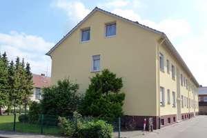 3ZBK IM DACHGESCHOSS * 51 M² * GROSSER GARTEN FÜR ALLE MIETER
