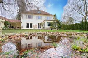 Exklusive Villa mit Traumgarten! – Die vollständige Adresse der Immobilie erhältst du vom Anbieter., 30455 Badenstedt, Hannover – Vorschaubild 1
