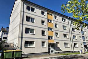 Modernisierte  2-Zimmer Wohnung mit Balkon in ruhiger Lage in Oberhausen-Sterkrade-Nord
