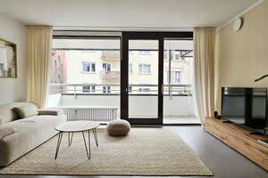 Modernisierte, vollmöblierte 2-Zimmer-Wohnung  mit zwei Balkonen im Lehenviertel – Die vollständige Adresse der Immobilie erhältst du vom Anbieter., 70180 Lehen, Stuttgart – Vorschaubild 1