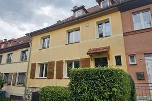 Zweifamilienhaus in guter Lage, der Stadt MHL, zu verkaufen :) Erdgeschoss frei :) – Krollstraße 49, 99974 Mühlhausen/Thüringen – Vorschaubild 1