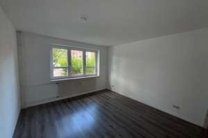 Sonnige 2-Zimmer-Wohnung mit Terrasse in Hannover – Plettenbergstraße 6, 30457 Wettbergen, Hannover – Vorschaubild 4