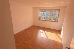 Vielseitiges Mehrfamilienhaus in Top-Lage von Stuttgart-Büsnau! Sofort bezugsfrei & provisionsfrei! – Die vollständige Adresse der Immobilie erhältst du vom Anbieter., 70569 Büsnau, Stuttgart – Vorschaubild 19