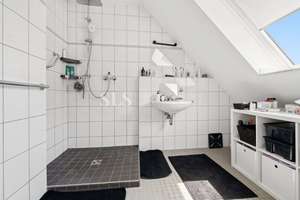 Investieren in Wohnqualität: Maisonettewohnung mit Dachterrasse und stabiler Vermietung – Die vollständige Adresse der Immobilie erhältst du vom Anbieter., 41236 Rheydt, Mönchengladbach – Vorschaubild 9