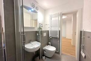 1 freies Zimmer! Moderne 4er-WG in Heidelberg - Otto-Hahn-Platz 1 – Otto-Hahn-Platz 1, 69126 Emmertsgrund, Heidelberg – Vorschaubild 2
