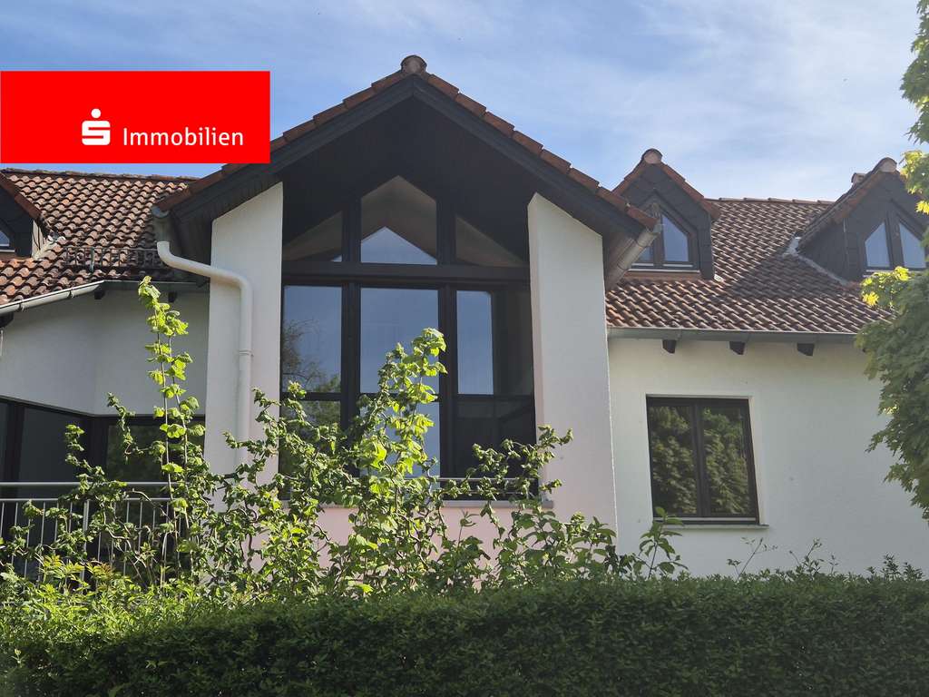 Immobilie in Kronberg - Besondere Maisonettewohnung in grüner Wohnlage – ideal für maximal 2 Personen - Bild 0