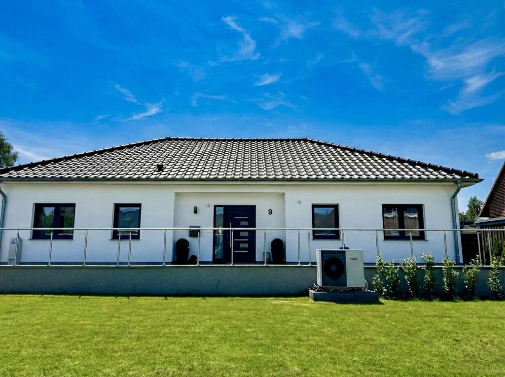 Immobilie in Dedelstorf - Moderner Bungalow (2022) – Energieklasse A - ruhige Lage - privat  - Bild 1