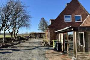 Sanierungsbedürftiges Einfamilienhaus mit großen Grundstück in Sackgassenlage – Nordfriesland (Kreis) – Vorschaubild 2