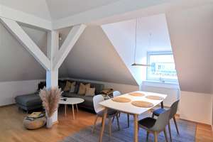 Traumhafte Dachgeschosswohnung mit Dachterrasse und EBK in Milbertshofen
