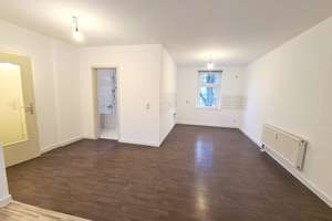 Helle ruhige 2-Raum-Wohnung in einem sanierten Gründerzeithaus im Stadtteil Chemnitz Hilbersdorf – Klarastraße 24, 9131 Hilbersdorf, Chemnitz – Vorschaubild 3