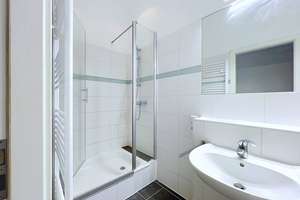 2-Zimmer-Wohnung mit Balkon und EBK im Simon-Dach-Kiez! – Simon-Dach-Straße 14, 10245 Friedrichshain, Berlin – Vorschaubild 16