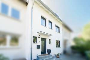 Hochwertig saniertes Reihenmittelhaus in Alterlangen – Die vollständige Adresse der Immobilie erhältst du vom Anbieter., 91056 Heiligenloh, Erlangen – Vorschaubild 16