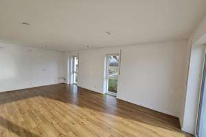 NEU 2-ZIMMER-WOHNUNG ! SCHLAGEN SIE ZU ! BRANDLBERG