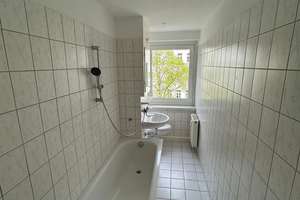 Gemütliche 2-Zimmer mit Balkon und Wannenbad in ruhiger Lage – Humboldtstraße 18 A, 9130 Sonnenberg, Chemnitz – Vorschaubild 3