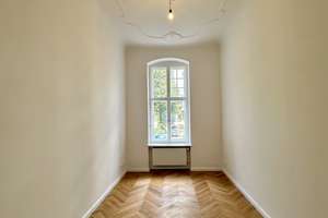 HOCHWERTIG SANIERTER, ELEGANTER STUCKALTBAU MIT GROSSER TERRASSE ZUM RUHIGEN INNENHOF – Trautenaustrasse 8, 10717 Wilmersdorf, Berlin – Vorschaubild 16